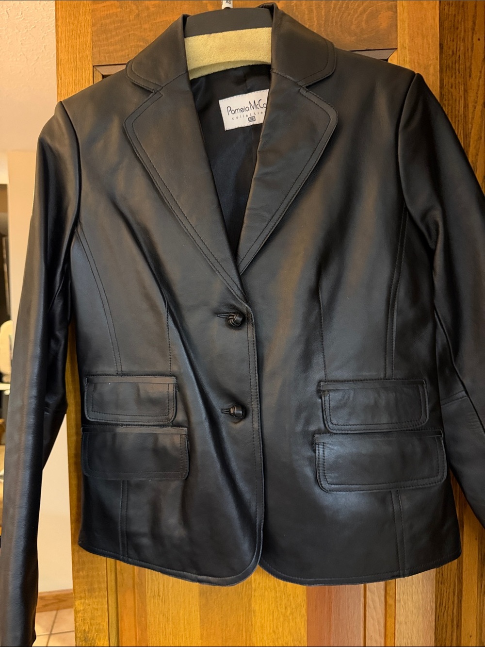 Pamela McCoy Black Leather Tailored Blazer Jacket
